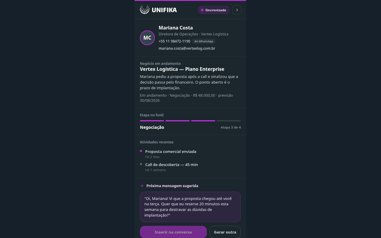 Painel da oportunidade com etapa do funil em Negociação e histórico de atividades recentes